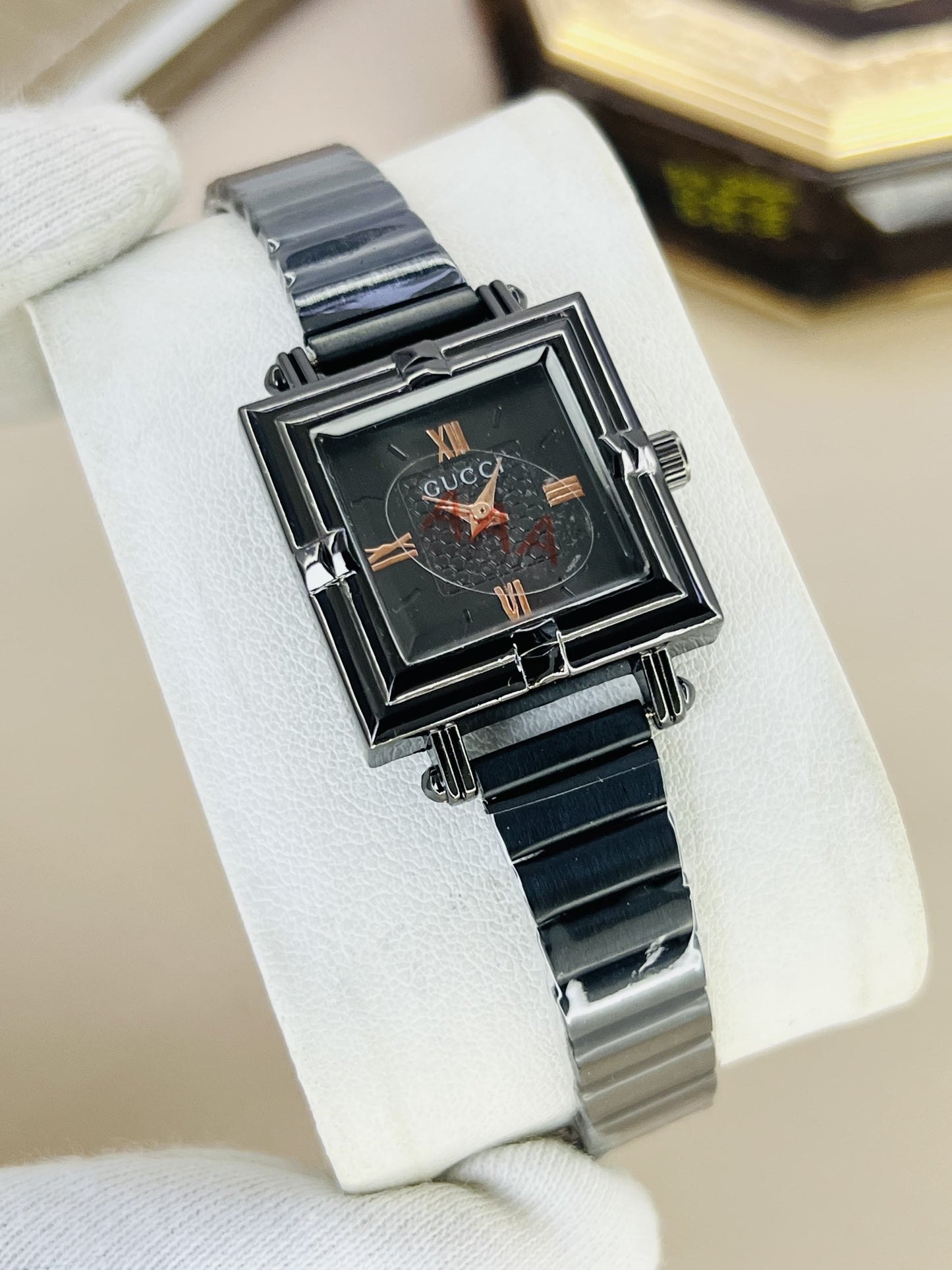 GUCCI Women's Quartz Stainless Steel Square Shape Premium Watch