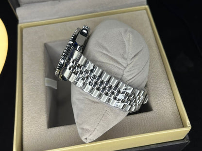 RLX GMT Master | 40mm Stainless Steel | Batman Bezel on Jubilee Chain