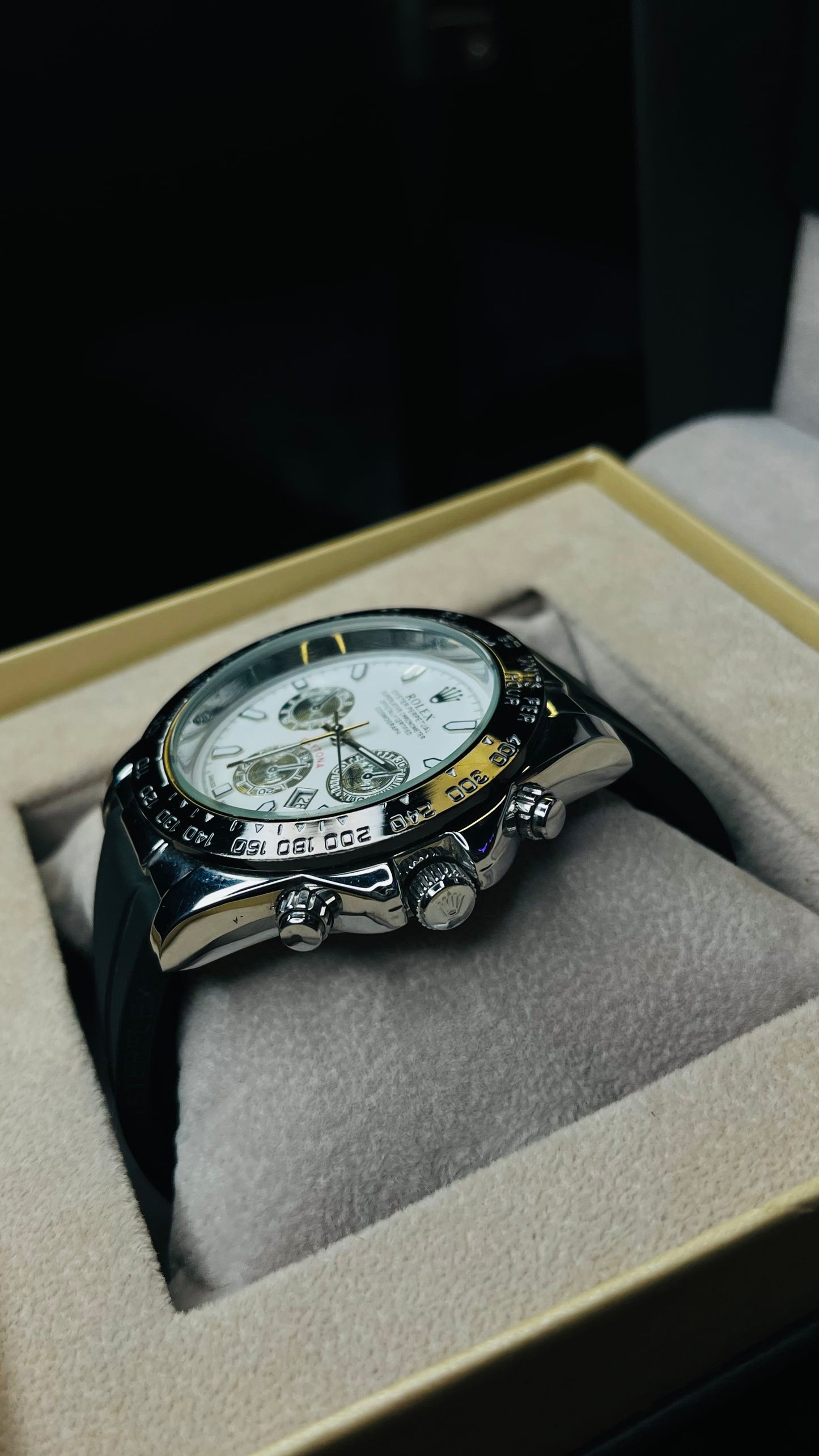 RLX White Dial Men’s Quartz Watch | Silicone Strap | Premium Finish