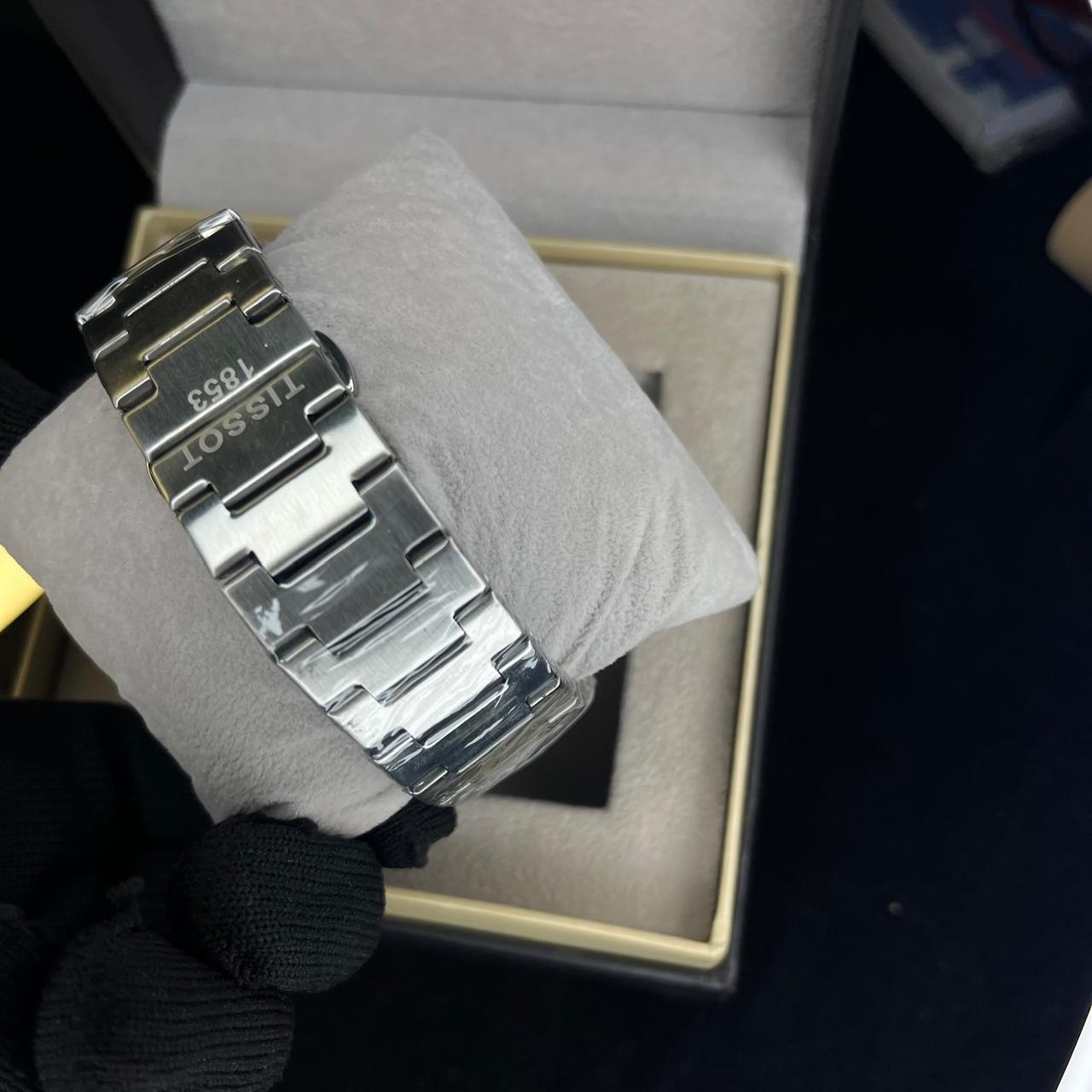 Tissot PRX Men's Quartz 40mm – Green Dial, Date Display, Silver Chain